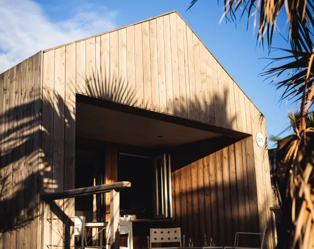 Cabane 2 chambres - living